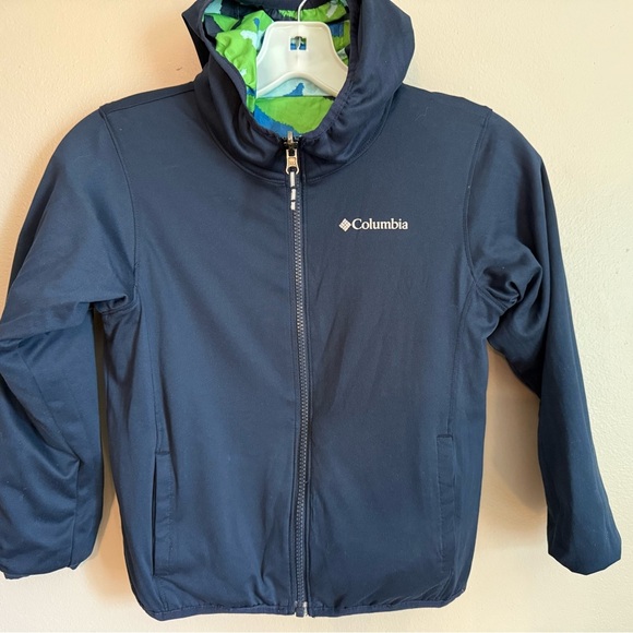 Columbia Blue and Green Sportswear Jacket - Picture 7 of 7